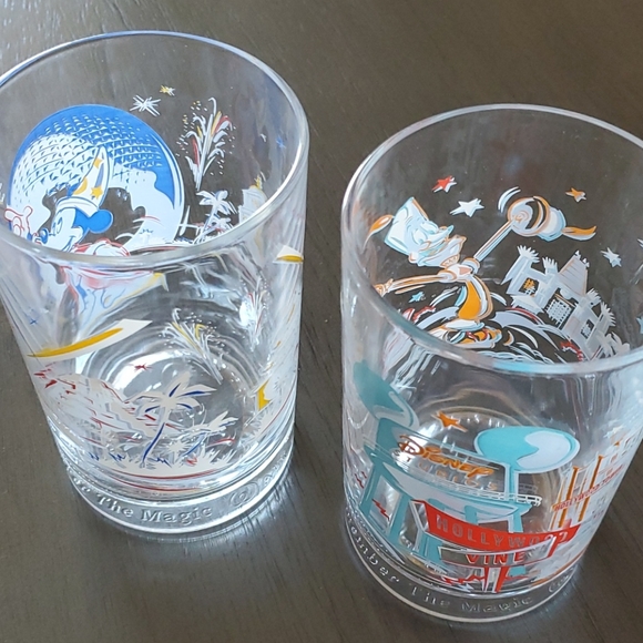 1996 Disney Drinkware - Picture 4 of 9